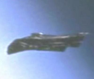 Photos containing UFO delieted from NASA/JSC website