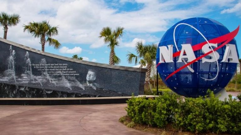 NASA Launches Team of Experts Dedicated to Finding Alien Life on Other Planets Alongside Scholars from Leading Universities