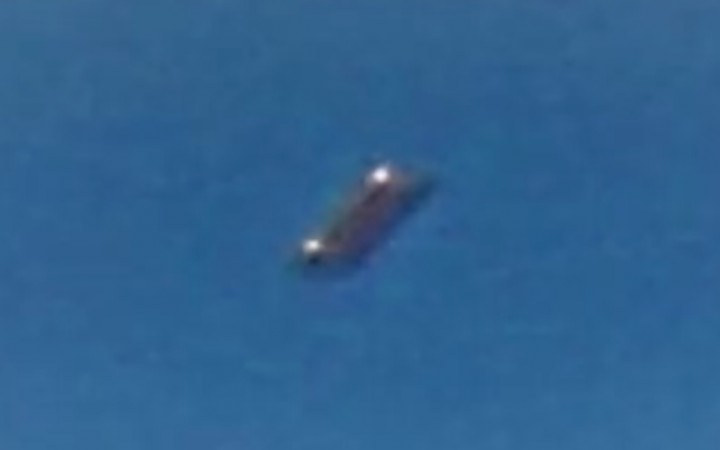 Rectangular UFO Spotted Hovering in Skies of Hawaii