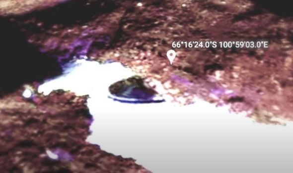 UFO Exposed on Antarctica Due to Melting Ice