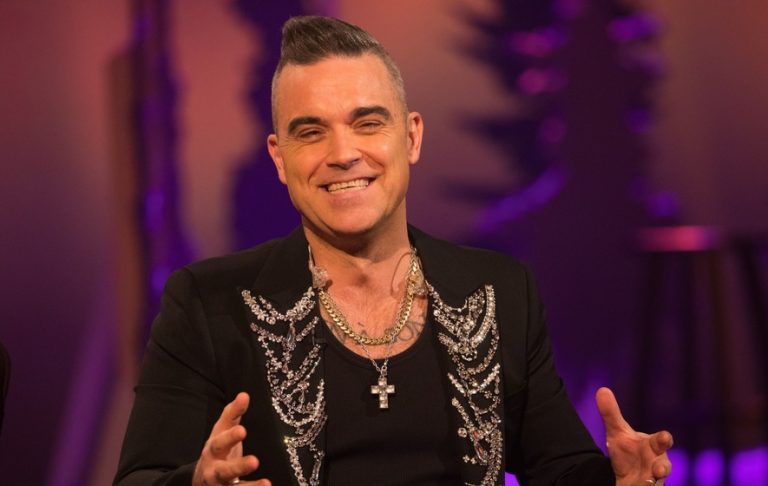 Robbie Williams Abducted by 10ft Tall Aliens Says Man ‘Who Met Him on a Spaceship’