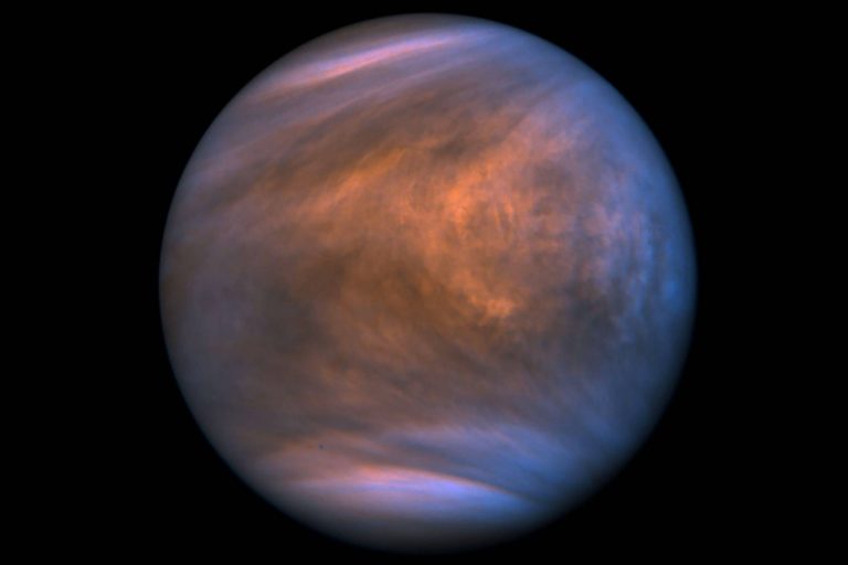 Search for Aliens Should Begin on Venus