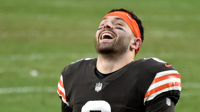 Cleveland Browns QB Baker Mayfield and Wife See UFO