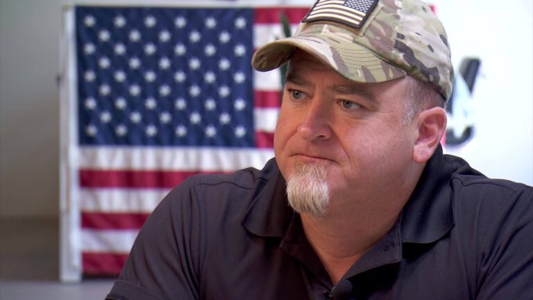 Elizondo Claims that US Government Possesses Exotic UFO Materials