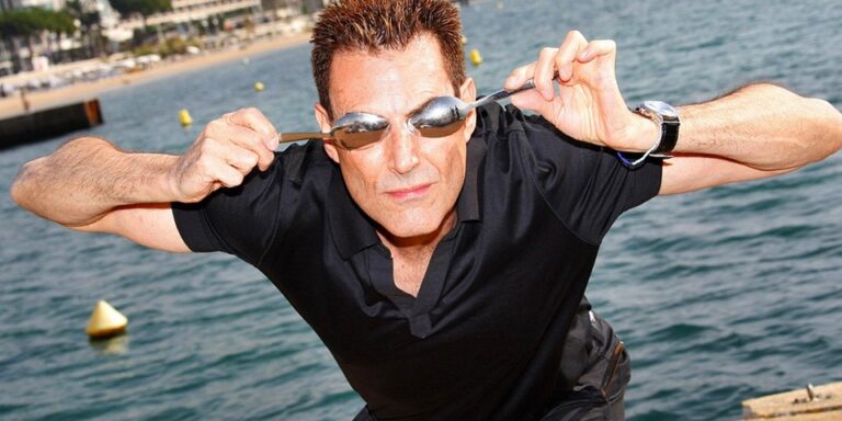 Uri Geller Claims to Have Seen Aliens in the USA